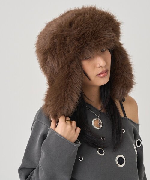 WHO'S WHO gallery(フーズフーギャラリー)の「フライトファーCAP(キャップ・レディース・ブラウン/グレー・FREE)」の2枚目の写真