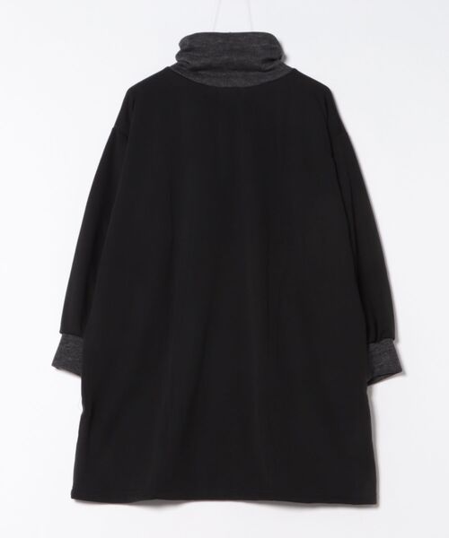 BELLUNA PLUS(ベルーナ)の「オフタートルネック配色リブ切替チュニック(チュニック・レディース・ブラック/ネイビー/ワイン・MEDIUM/LARGE/X-LARGE)」の13枚目の写真