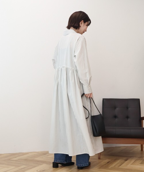 AMERICAN HOLIC（アメリカンホリック）の「【イージーケア】ギャザーシャツワンピース（シャツワンピース・レディース・ホワイト系その他5/ブラック/ブルー系その他7・FREE）」の6枚目の写真