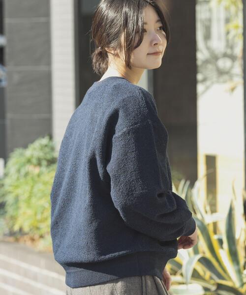 EKAL(エカル)の「パイル編みクルーニット(ニット/セーター・レディース・ベージュ系その他/ネイビー・ONE)」の2枚目の写真