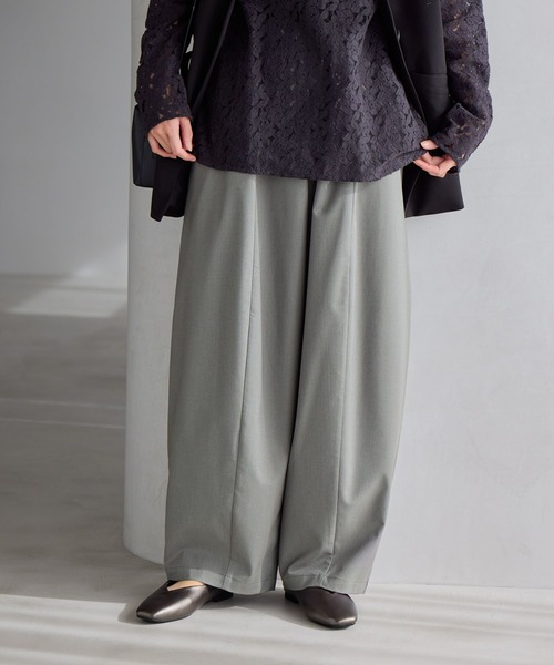 studio CLIP（スタディオクリップ）の「フロント切り替えギャザーパンツ[プチ・プラスサイズあり]《オケージョン2026SS》（その他パンツ・レディース・ライトベージュ/グレー/チャコールグレー・FREE/ﾌﾘｰ(L)/PF）」の17枚目の写真