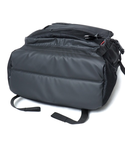 VISION STREET WEAR（ヴィジョンストリートウェア）の「VISION STREET WEAR（ヴィジョンストリートウェア）CONVEIENT  BACKPACK/ワンポイントロゴ バックパック/リュックサック（バックパック/リュック・メンズ・ブラック系1/ブラック系3/ブラック系2・FREE）」の12枚目の写真