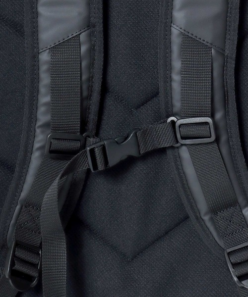 VISION STREET WEAR（ヴィジョンストリートウェア）の「VISION STREET WEAR（ヴィジョンストリートウェア）CONVEIENT  BACKPACK/ワンポイントロゴ バックパック/リュックサック（バックパック/リュック・メンズ・ブラック系1/ブラック系3/ブラック系2・FREE）」の21枚目の写真