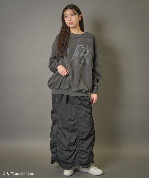 CRAFT STANDARD BOUTIQUE（クラフトスタンダードブティック）の「【STAR WARS/スター・ウォーズ】ダース・ベイダー スウェット（スウェット・メンズ・ブラック・M/L/XL）」の2枚目の写真