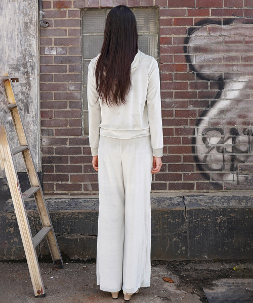 NUUANU（ヌアヌ）の「Elora pants_Sage（スウェットパンツ・レディース・その他・1/2/3）」の2枚目の写真