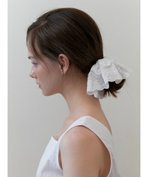 KINDABABY（カインダベイビー）の「coco embroidery lace scrunch - white（シュシュ）」