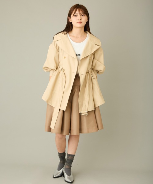 FLUMOR(フラマー)の「ボリュームハーフトレンチコート(トレンチコート・レディース・ブラック/ベージュ・38)」の15枚目の写真