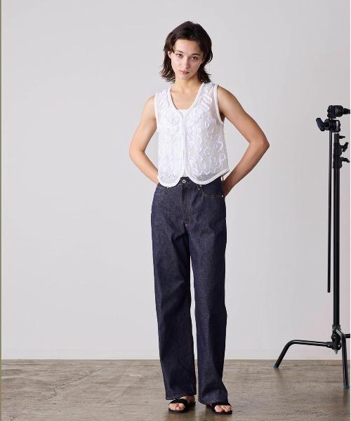 Marilyn Moon（マリリンムーン）の「code embroidery diamond tuck vest（ベスト・レディース・ネイビー/オフホワイト・FREE）」の9枚目の写真