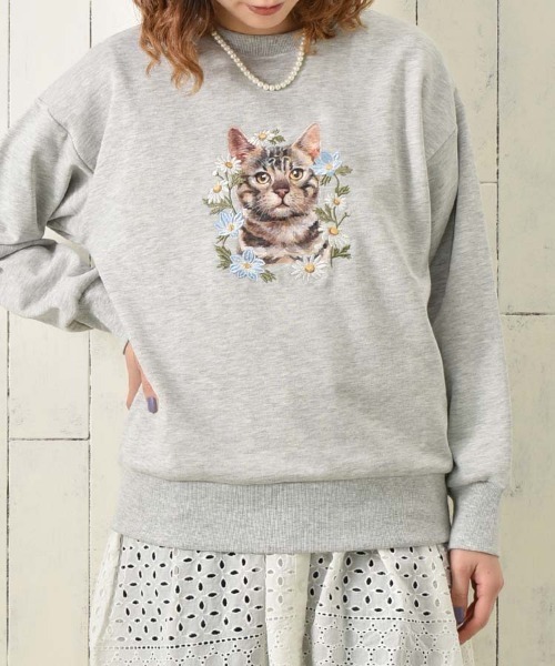 Bleu Bleuet（ブルーブルーエ）の「le petaleトラネコフラワー刺繍スウェット（スウェット・レディース・オフホワイト/グレー・FREE）」の17枚目の写真