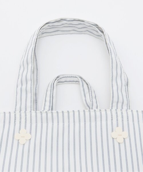 petit main（プティマイン）の「【通園・通学グッズ】お花レッスンバッグ（トートバッグ・キッズ・ライトグレー/サックスブルー・F）」の4枚目の写真