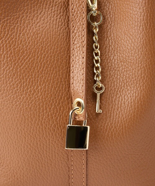 AULENTTI（オウレンティ）の「【AULENTTI】チャームショルダーBAG（ショルダーバッグ・レディース・ブラック/ブラウン・フリー）」の19枚目の写真