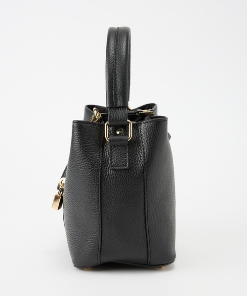 AULENTTI（オウレンティ）の「【AULENTTI】チャームショルダーBAG（ショルダーバッグ・レディース・ブラック/ブラウン・フリー）」の7枚目の写真