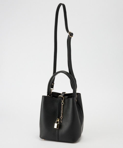 AULENTTI（オウレンティ）の「【AULENTTI】チャームショルダーBAG（ショルダーバッグ・レディース・ブラック/ブラウン・フリー）」の9枚目の写真