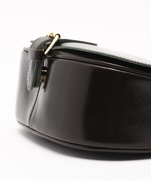 LOUNGEDRESS（ラウンジドレス）の「ラウンドレザーポッシェバッグ（ショルダーバッグ・レディース・グリーン/キャメル/アイボリー/ベージュ・ﾌﾘ-）」の10枚目の写真