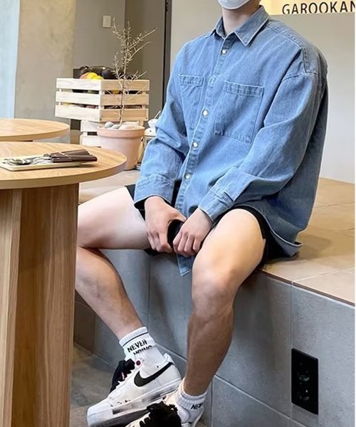 NEW GENTLEMAN(ニュージェントルマン)の「パサデナデニム オーバーサイズシャツ(シャツ/ブラウス・メンズ・ブラック/ブルー・M/L)」の10枚目の写真