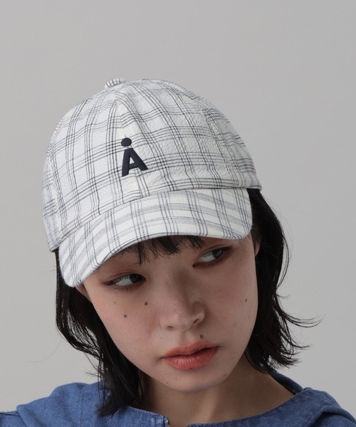 ALAND(エーランド)の「【UNISEX】ALAND/Aロゴアソート柄CAP(キャップ・レディース・ホワイト/ネイビー/チャコールグレー/ベージュ・ONE SIZE)」の2枚目の写真