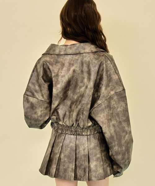 ANAP(アナップ)の「vintae加工フェイクレザークロップドブルゾン(ブルゾン・レディース・ブラック/ブラウン・F)」の10枚目の写真