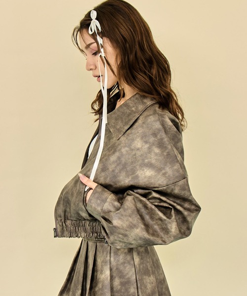 ANAP(アナップ)の「vintae加工フェイクレザークロップドブルゾン(ブルゾン・レディース・ブラック/ブラウン・F)」の9枚目の写真