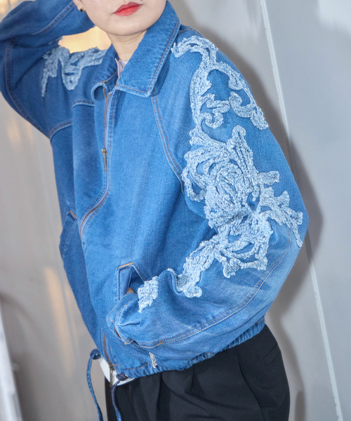 TAAKK(ターク)の「TAAKK SCULPTURAL EMBROIDERY DENIMBLOUSON TA26SS-BL030:デニムブルゾン(デニムジャケット・レディース・ブルー・LARGE)」の1枚目の写真