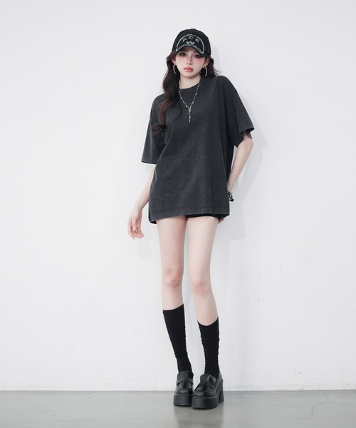 VEILA（ヴェイラ）の「ヴィンテージライク オーバーサイズTシャツ（Tシャツ/カットソー・レディース・ブラック/グレー・フリー）」の9枚目の写真