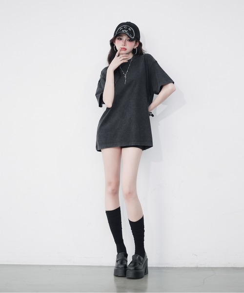 VEILA（ヴェイラ）の「ヴィンテージライク オーバーサイズTシャツ（Tシャツ/カットソー・レディース・ブラック/グレー・フリー）」の10枚目の写真
