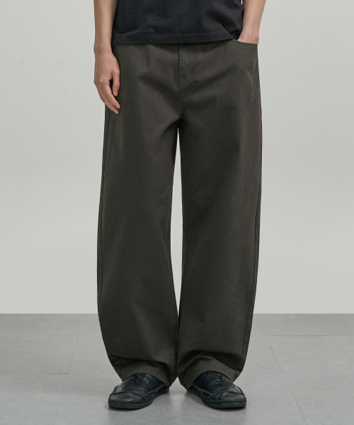 EXCONTAINER(エックスコンテナ)の「カーブドワイドコットンパンツ (ブラウン)(その他パンツ・メンズ・その他・MEDIUM/LARGE/X-LARGE)」の1枚目の写真