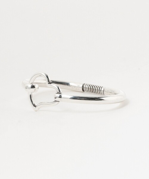 Ray BEAMS（レイビームス）の「Otro Accesorio / ハート バングル（バングル/リストバンド・レディース・シルバー・ONE SIZE）」の3枚目の写真
