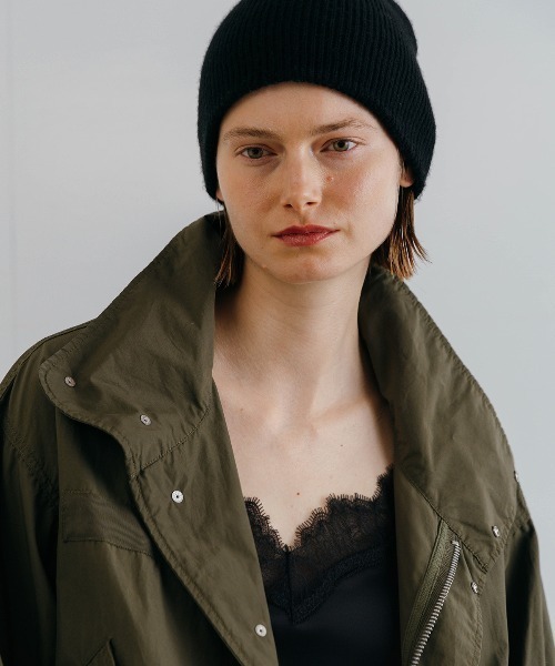 CREDONA(クレドナ)の「SATIN LACE CAMI/サテンレースキャミ(キャミソール・レディース・オフホワイト/グリーン系その他/ブラック・FREE)」の19枚目の写真