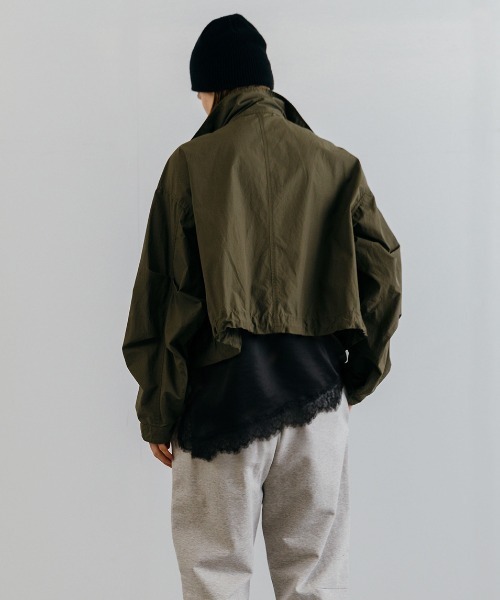 CREDONA(クレドナ)の「SATIN LACE CAMI/サテンレースキャミ(キャミソール・レディース・オフホワイト/グリーン系その他/ブラック・FREE)」の18枚目の写真