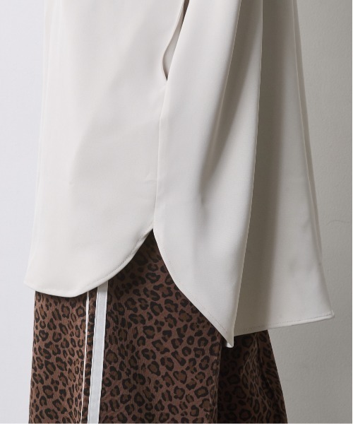 CHIC STYLE(シックスタイル)の「Tブラウスチュニック<大きいサイズ有>シックスタイル(その他トップス・レディース・ライトベージュ/ブラック・LL/3L/4L/5L/M/L)」の21枚目の写真