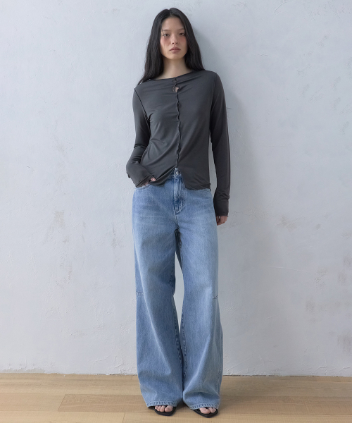 LETOILE（レトワール）の「ワイドデニムパンツ_ウォッシュドブルー（デニムパンツ・レディース・ブルー・SMALL/MEDIUM）」の2枚目の写真