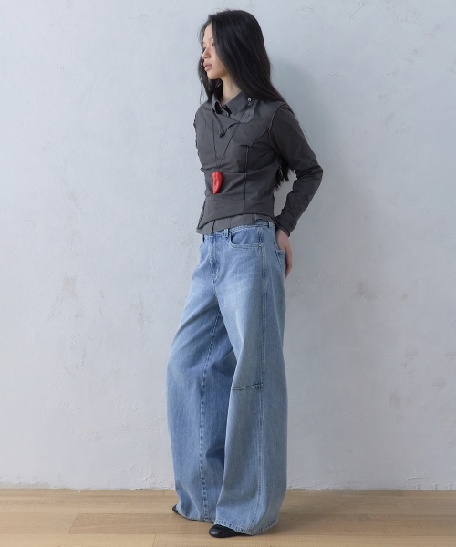LETOILE（レトワール）の「ワイドデニムパンツ_ウォッシュドブルー（デニムパンツ・レディース・ブルー・SMALL/MEDIUM）」の3枚目の写真