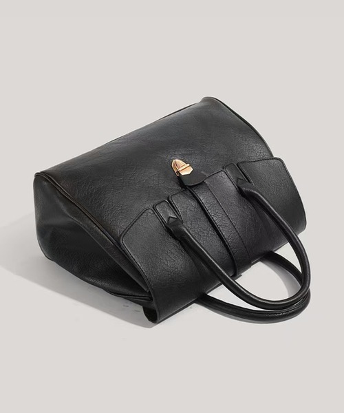 folka（フォルカ）の「2C78-KR クラシックフラップ ハンドバッグ（ハンドバッグ・レディース・ブラック・ONESIZE）」の4枚目の写真
