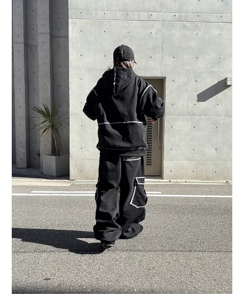 YACA(ヤーカ)の「Out Stitch Sweat Cargo PT/アウトステッチカーゴパンツ【unisex item】(スウェットパンツ・レディース・アッシュグレー/ブラック・FREE)」の5枚目の写真