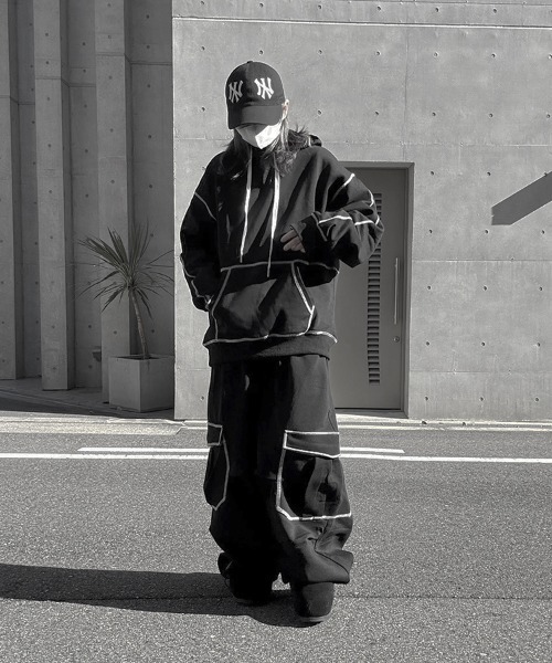 YACA(ヤーカ)の「Out Stitch Sweat Cargo PT/アウトステッチカーゴパンツ【unisex item】(スウェットパンツ・レディース・アッシュグレー/ブラック・FREE)」の7枚目の写真