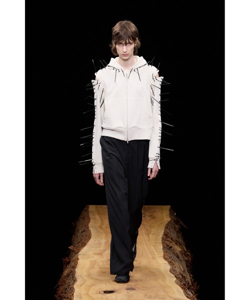 MASU(エムエーエスユー)の「BONE NEEDLE ZIP-UP HOODIE(パーカー・メンズ・ブラック/グレー・48)」の5枚目の写真