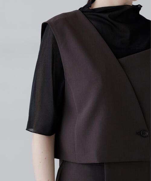 ADORE(アドーア)の「◆ドライタッチトロアシメトップス(シャツ/ブラウス・レディース・グレー/カーキ・38)」の17枚目の写真