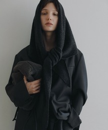 anuke（アンヌーク）の「Knit Triangle Scarf（ストール/ショール）」