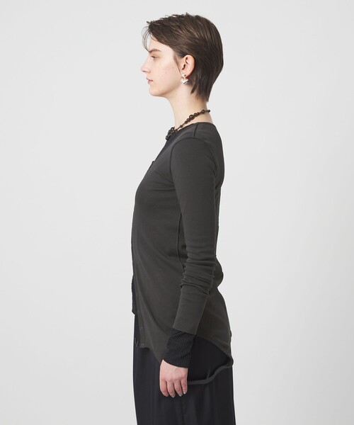 ASTRAET(アストラット)の「<ASTRAET>3WAY フロントボタン ロングスリーブカットソー(Tシャツ/カットソー・レディース・ホワイト/ナチュラル/ダークグレー・FREE)」の19枚目の写真