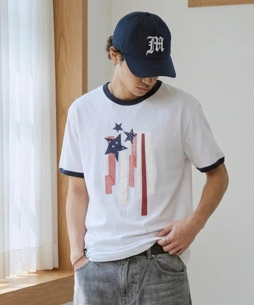 MAHAGRID(マハグリッド)の「『mahagrid/マハグリッド』 FLAG APPLIQUE RINGER TEE/フラッグ アップリケ リンガー Tシャツ(Tシャツ/カットソー・レディース・グレー/チャコールグレー/ホワイト・M)」の2枚目の写真