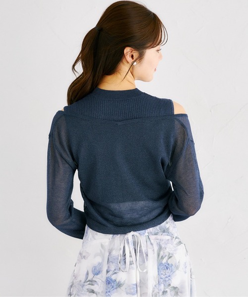 tocco closet（トッコ　クローゼット）の「リブニットトップス×刺繍入りパール釦シアーニットカーディガンアンサンブル（ニット/セーター・レディース・オフホワイト/ピンクベージュ/ネイビー・M）」の16枚目の写真