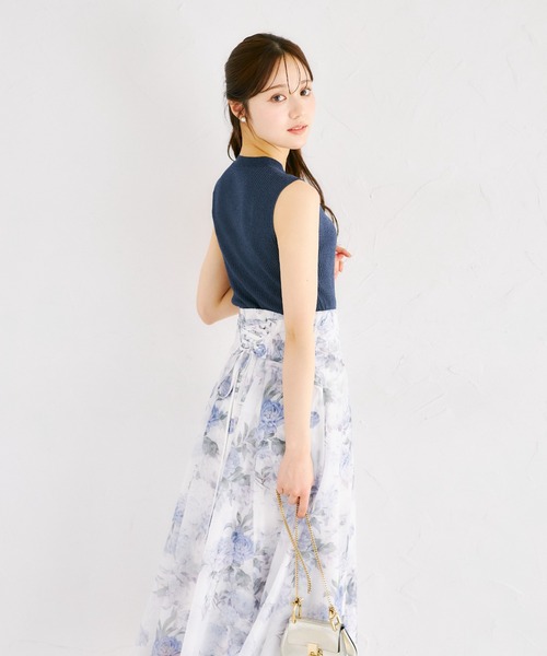 tocco closet（トッコ　クローゼット）の「リブニットトップス×刺繍入りパール釦シアーニットカーディガンアンサンブル（ニット/セーター・レディース・オフホワイト/ピンクベージュ/ネイビー・M）」の21枚目の写真