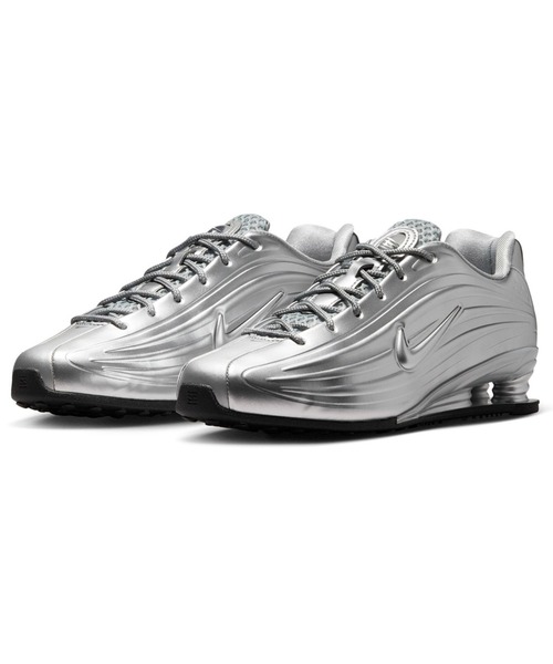 NIKE(ナイキ)の「NIKE WMNS SHOX Z / ナイキ ウィメンズ ショックス Z 【SP】(スニーカー・レディース・シルバー・23.5cm/24.0cm/24.5cm/25.0cm/26.0cm/26.5cm/27.0cm/27.5cm/28.0cm/28.5cm/29.0cm/23.0cm)」の1枚目の写真