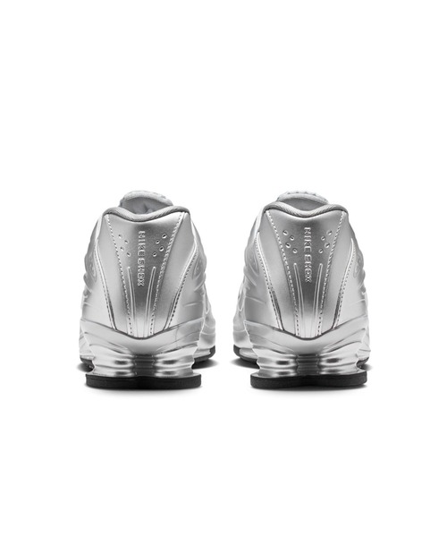NIKE(ナイキ)の「NIKE WMNS SHOX Z / ナイキ ウィメンズ ショックス Z 【SP】(スニーカー・レディース・シルバー・23.5cm/24.0cm/24.5cm/25.0cm/26.0cm/26.5cm/27.0cm/27.5cm/28.0cm/28.5cm/29.0cm/23.0cm)」の3枚目の写真
