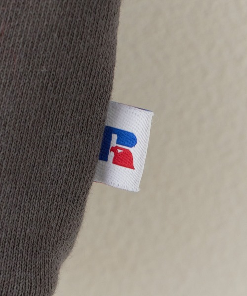 Russell Athletic（ラッセルアスレティック）の「RUSSELL ATHLETIC / ラッセルアスレティック Campus Swaeat T ラインデザインロゴ刺繍 ヘビーオンス 半袖Tシャツ 2026年春夏（Tシャツ/カットソー・メンズ・ホワイト/チャコールグレー/ネイビー/ヘザーグレー・M/L/XL）」の5枚目の写真