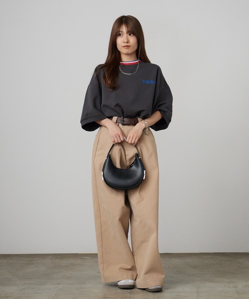 Russell Athletic（ラッセルアスレティック）の「RUSSELL ATHLETIC / ラッセルアスレティック Campus Swaeat T ラインデザインロゴ刺繍 ヘビーオンス 半袖Tシャツ 2026年春夏（Tシャツ/カットソー・メンズ・ホワイト/チャコールグレー/ネイビー/ヘザーグレー・M/L/XL）」の17枚目の写真