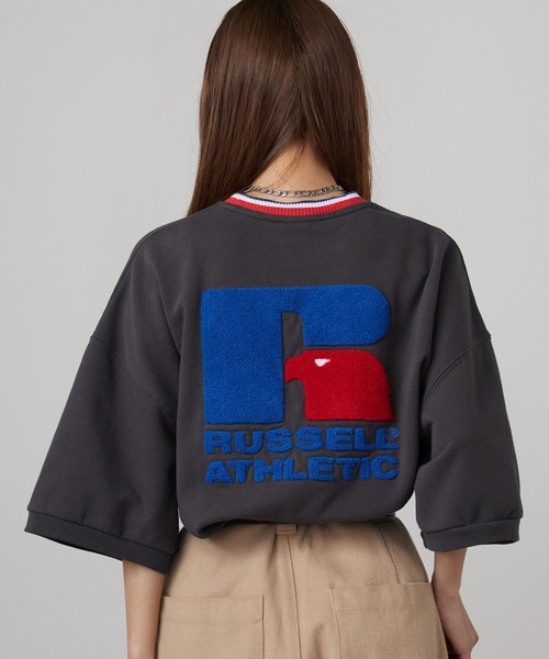 Russell Athletic（ラッセルアスレティック）の「RUSSELL ATHLETIC / ラッセルアスレティック Campus Swaeat T ラインデザインロゴ刺繍 ヘビーオンス 半袖Tシャツ 2026年春夏（Tシャツ/カットソー・メンズ・ホワイト/チャコールグレー/ネイビー/ヘザーグレー・M/L/XL）」の15枚目の写真