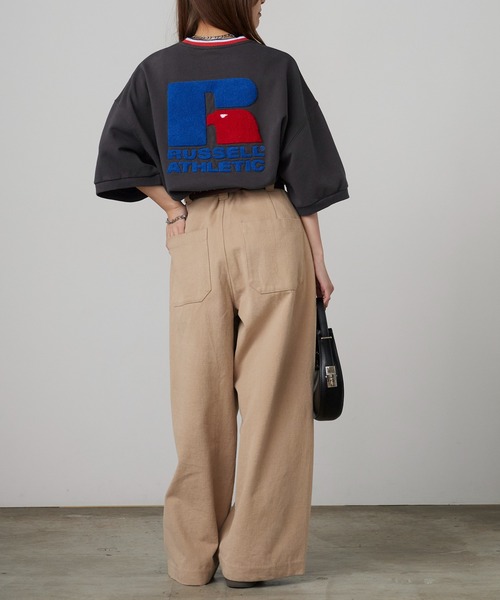 Russell Athletic（ラッセルアスレティック）の「RUSSELL ATHLETIC / ラッセルアスレティック Campus Swaeat T ラインデザインロゴ刺繍 ヘビーオンス 半袖Tシャツ 2026年春夏（Tシャツ/カットソー・メンズ・ホワイト/チャコールグレー/ネイビー/ヘザーグレー・M/L/XL）」の20枚目の写真