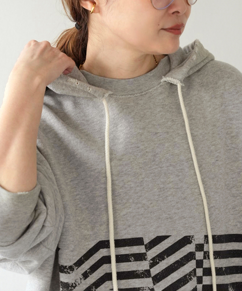 GOLDEN GOOSE(ゴールデングース)の「*【GOLDEN GOOSE / ゴールデングース】 COTTON HEAVY HOODIE(パーカー・レディース・チャコールグレー・FREE)」の5枚目の写真