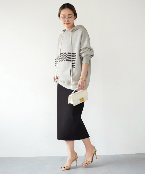 GOLDEN GOOSE(ゴールデングース)の「*【GOLDEN GOOSE / ゴールデングース】 COTTON HEAVY HOODIE(パーカー・レディース・チャコールグレー・FREE)」の8枚目の写真